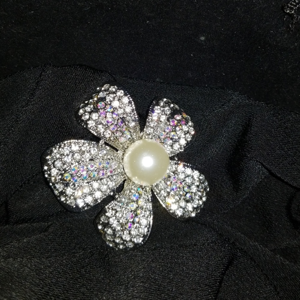 Brooch